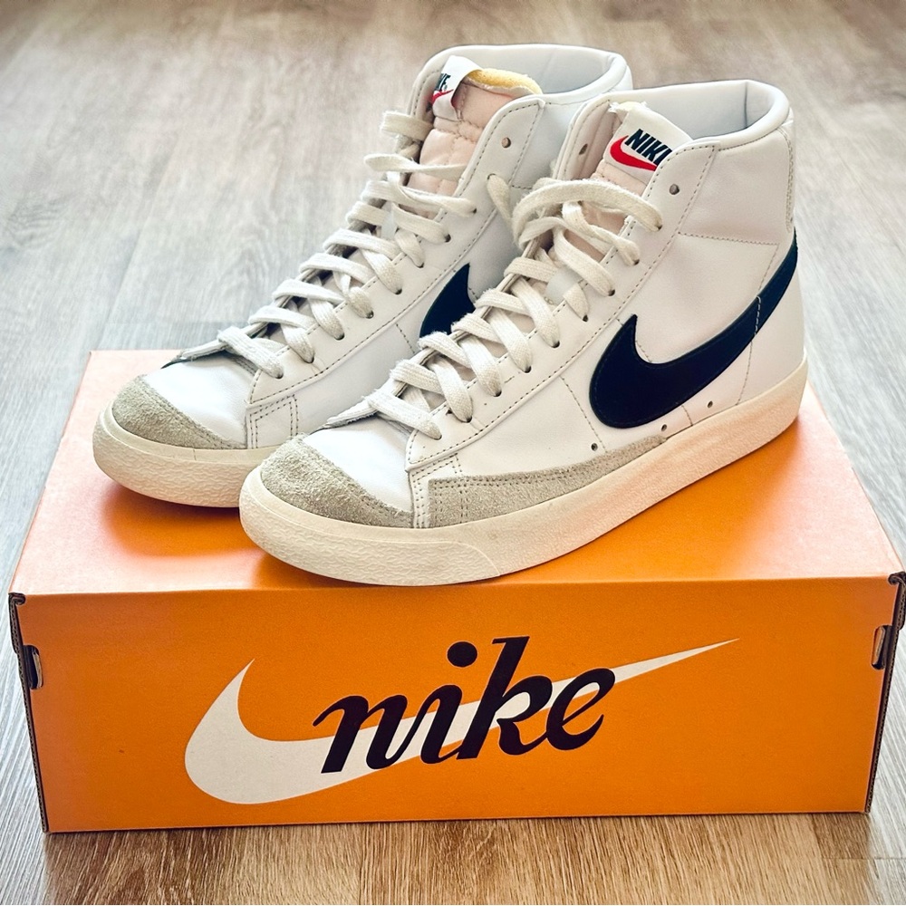 Nike Blazer Mid 77